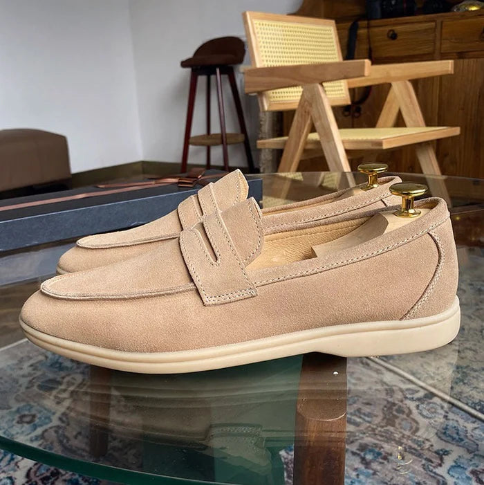 NOIRÉ SUEDE LOAFER